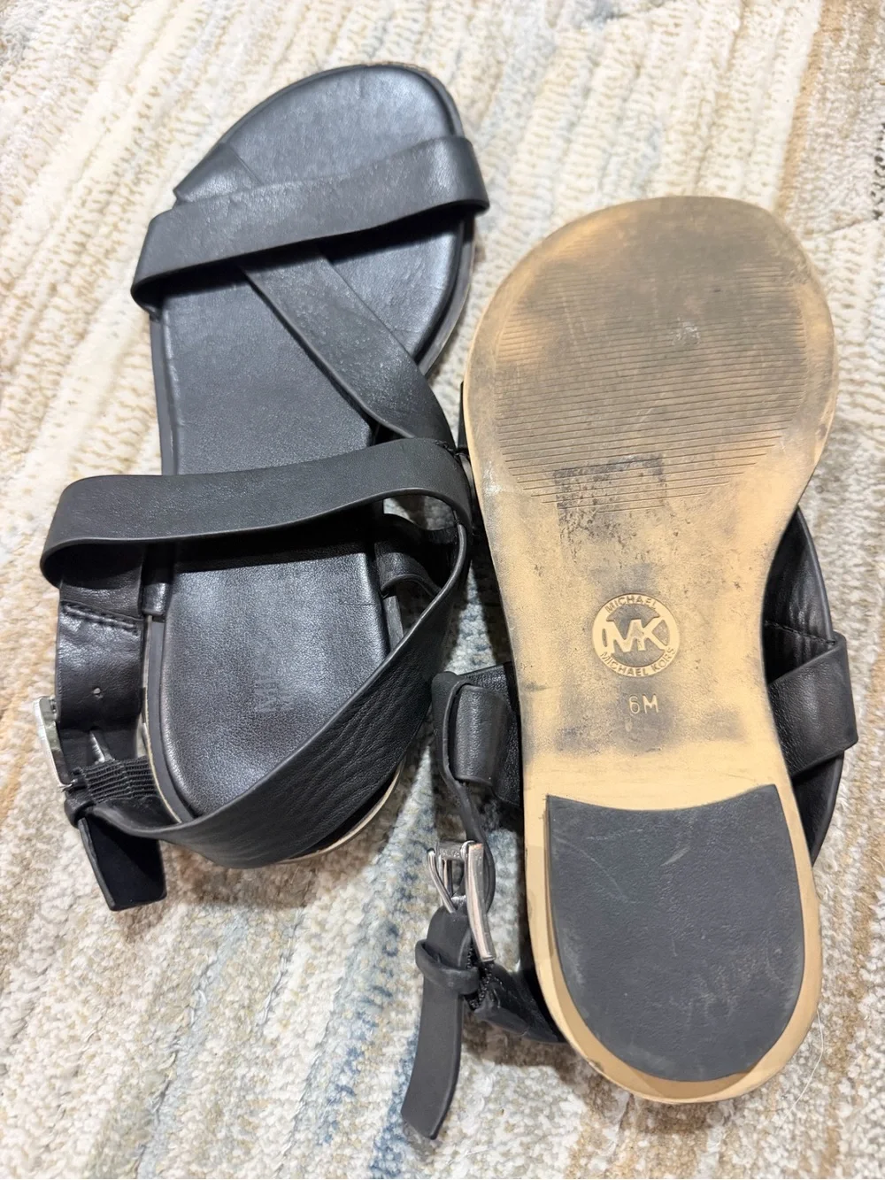 Michael Kors Black Cross-Strap Kids Sandals with Buckle